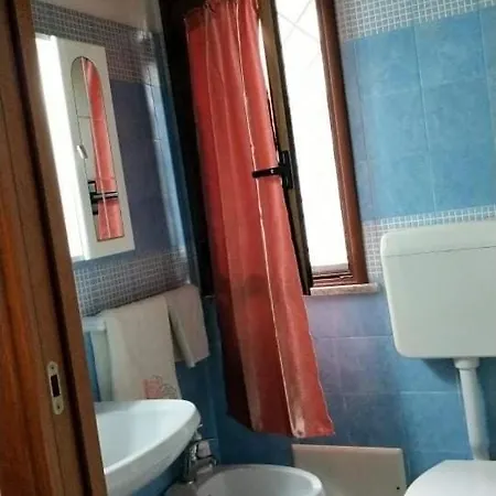 Apartment La Al Mare La Caletta